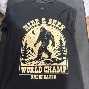 Hide & Seek World Champ Kids T-Shirt - Black & Gold